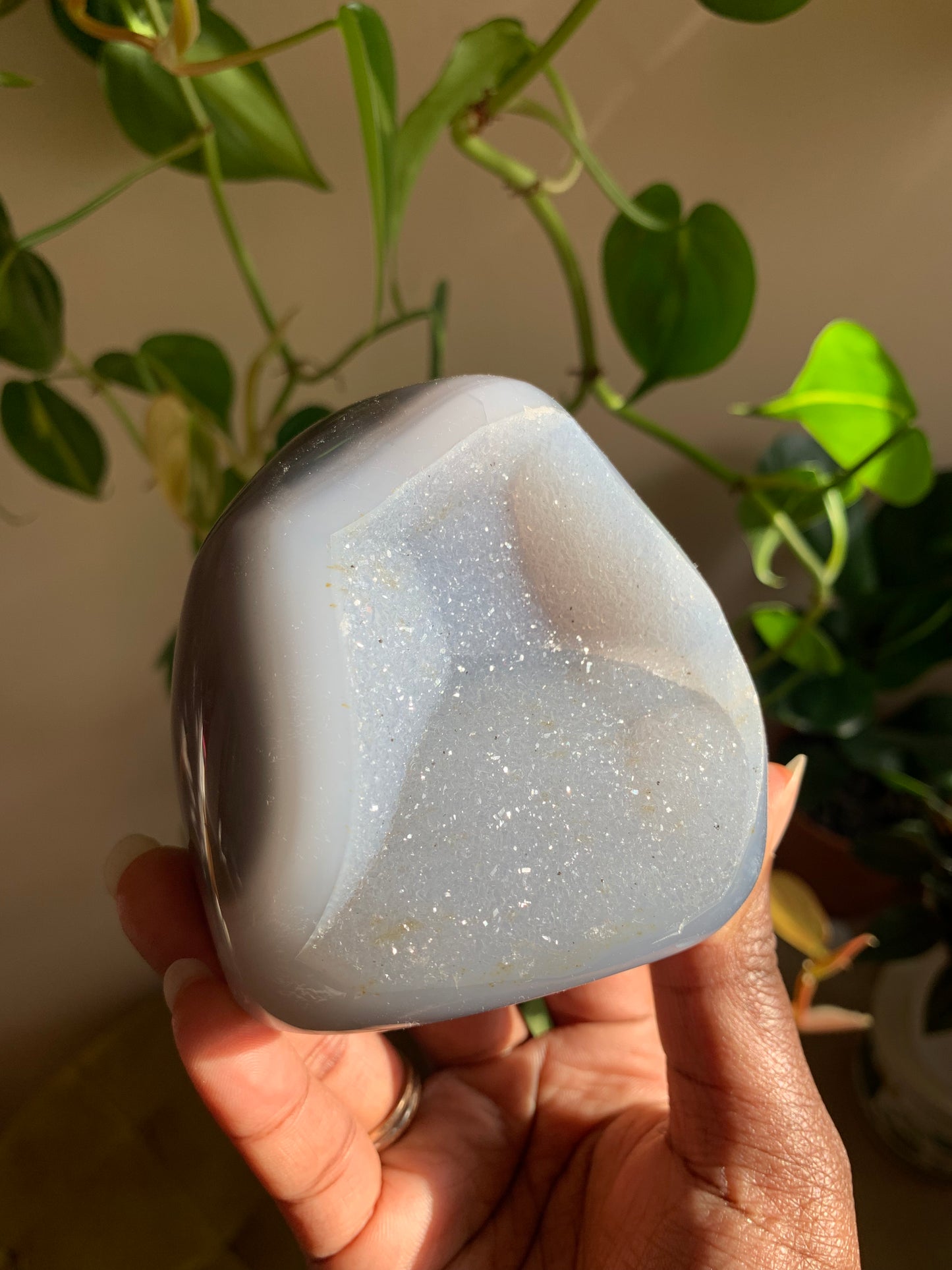 Druzy Agate Cutbase 109